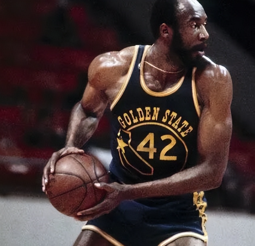 NBA拿4双有多难？79年来仅4人做到，文班亚马有望成现役第一个